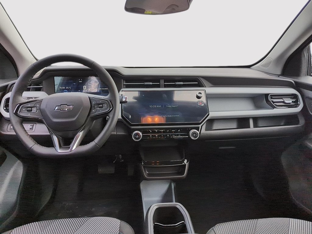2027 Chevrolet Bolt LT in Drummondville, Quebec - 9 - w1024h768px