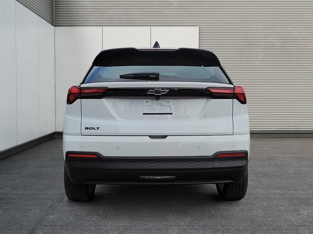 2027 Chevrolet Bolt LT in Drummondville, Quebec - 3 - w1024h768px