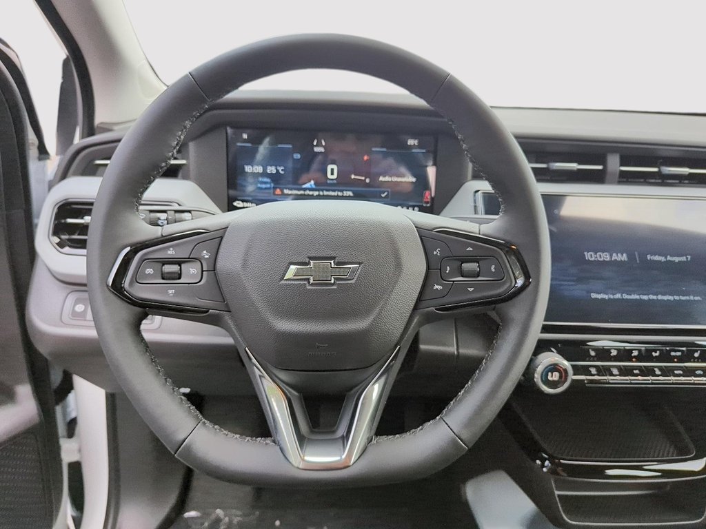 2027 Chevrolet Bolt LT in Drummondville, Quebec - 10 - w1024h768px