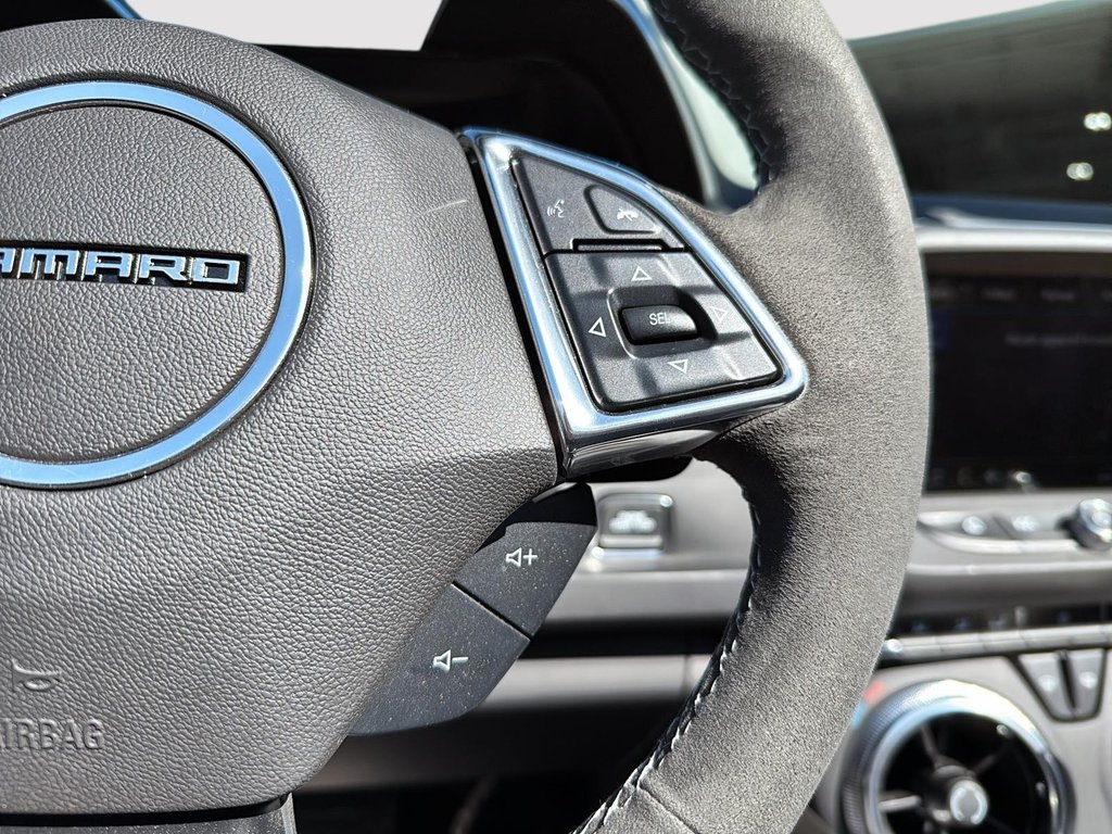 2023 Chevrolet Camaro 1SS in Drummondville, Quebec - 13 - w1024h768px