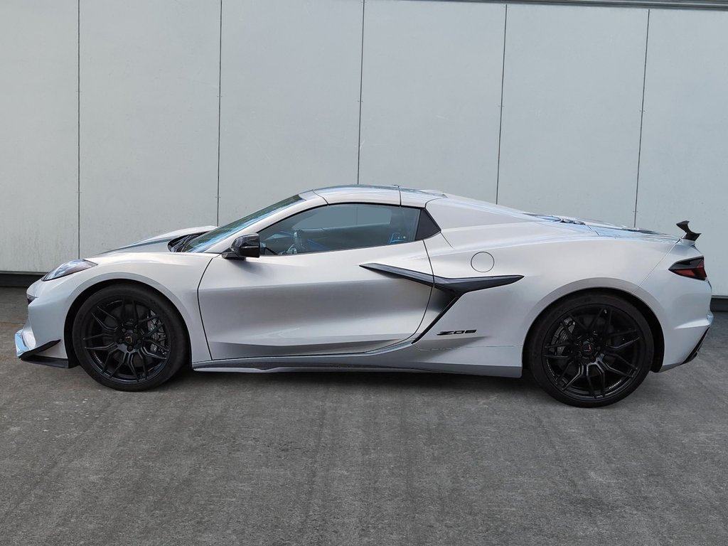 Chevrolet CORVETTE Z06 3LZ 2024 à Drummondville, Québec - 9 - w1024h768px