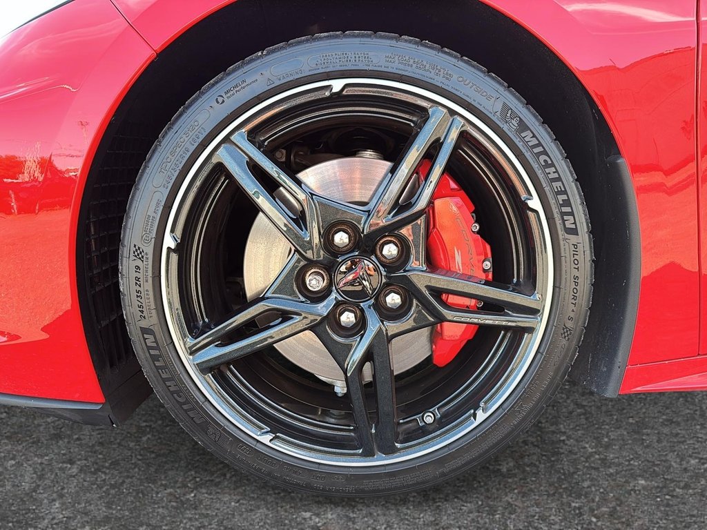 2020 Chevrolet Corvette 3LT in Drummondville, Quebec - 7 - w1024h768px