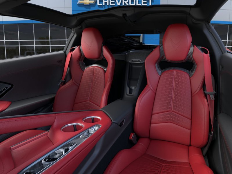 2027 Chevrolet Corvette 2LT in Drummondville, Quebec - 6 - w1024h768px