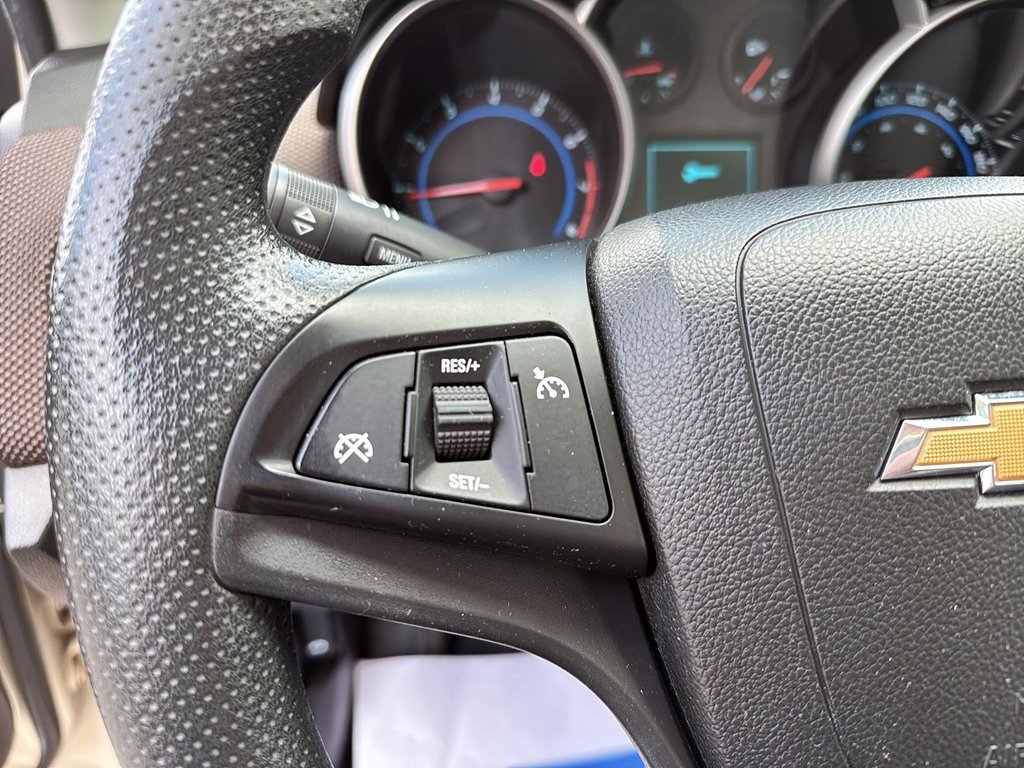 Chevrolet Cruze 1LT 2015 à Drummondville, Québec - 13 - w1024h768px
