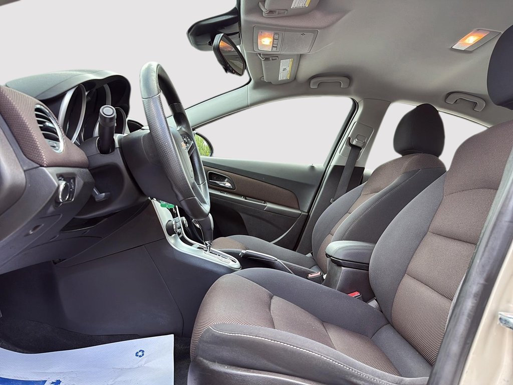 Chevrolet Cruze 1LT 2015 à Drummondville, Québec - 8 - w1024h768px