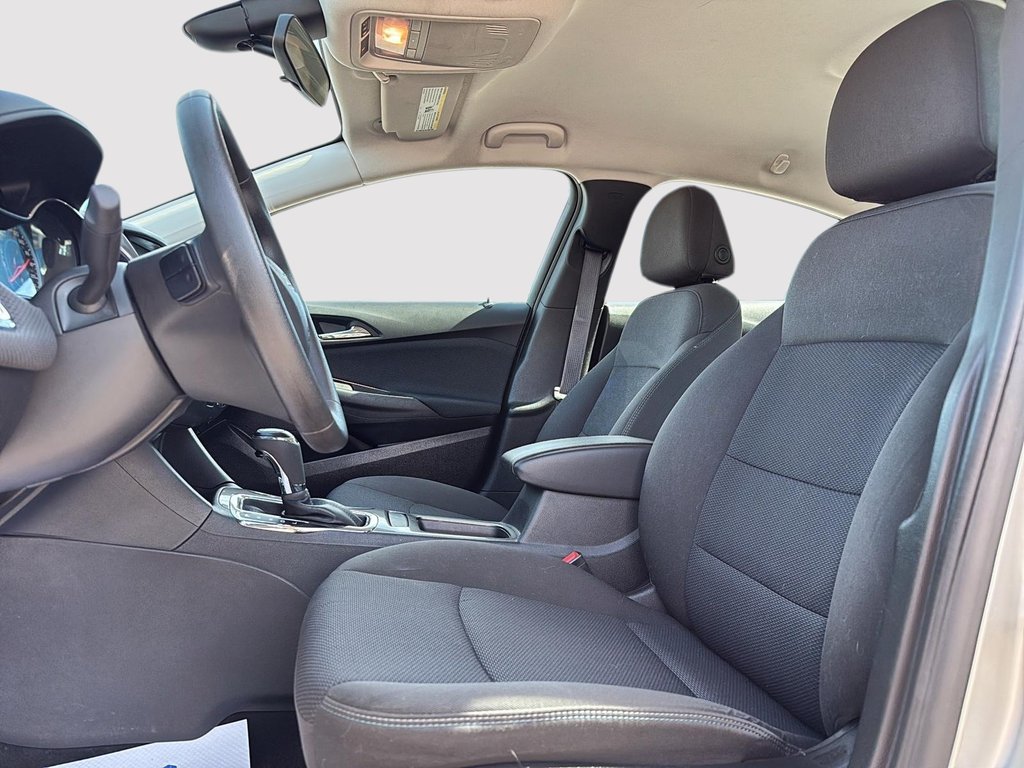 2016 Chevrolet Cruze LT in Drummondville, Quebec - 9 - w1024h768px