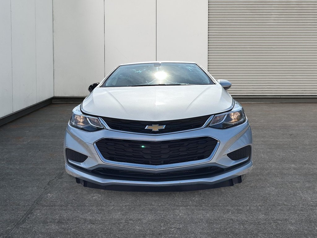2016 Chevrolet Cruze LT in Drummondville, Quebec - 2 - w1024h768px