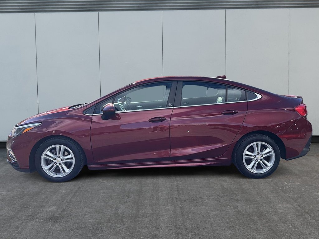 2016 Chevrolet Cruze LT in Drummondville, Quebec - 5 - w1024h768px