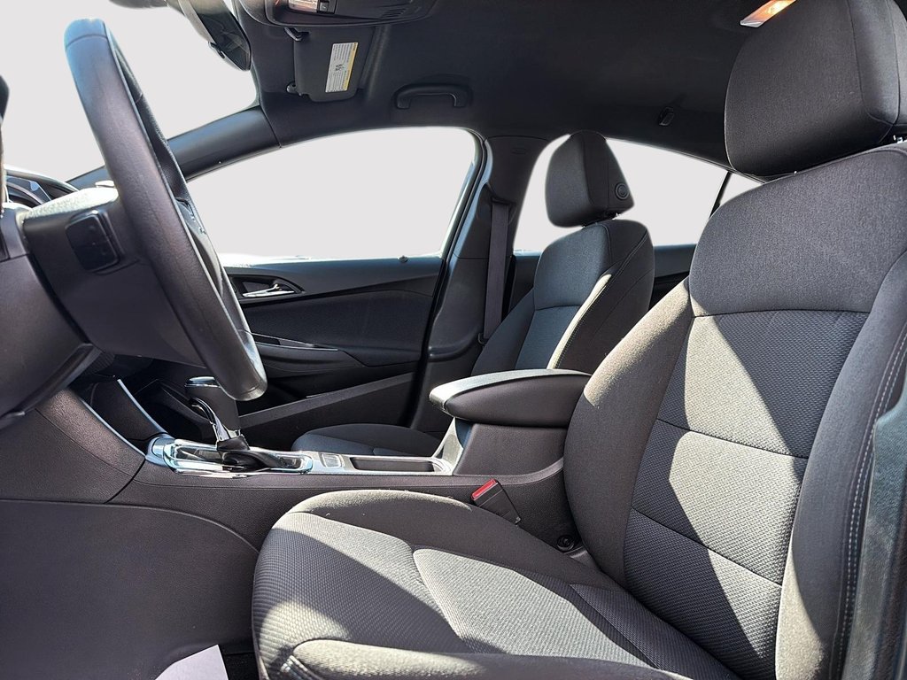 2016 Chevrolet Cruze LT in Drummondville, Quebec - 8 - w1024h768px