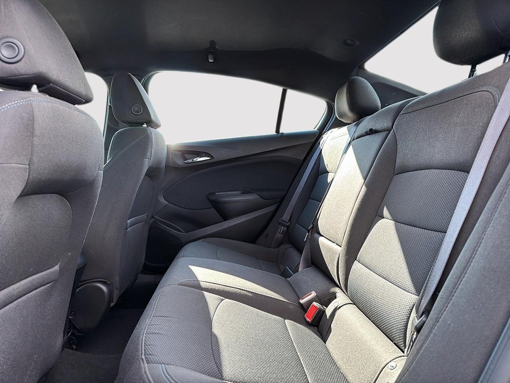 2016 Chevrolet Cruze LT in Drummondville, Quebec - 9 - w1024h768px