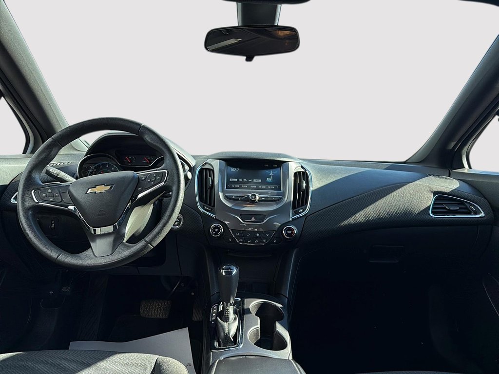 2016 Chevrolet Cruze LT in Drummondville, Quebec - 10 - w1024h768px