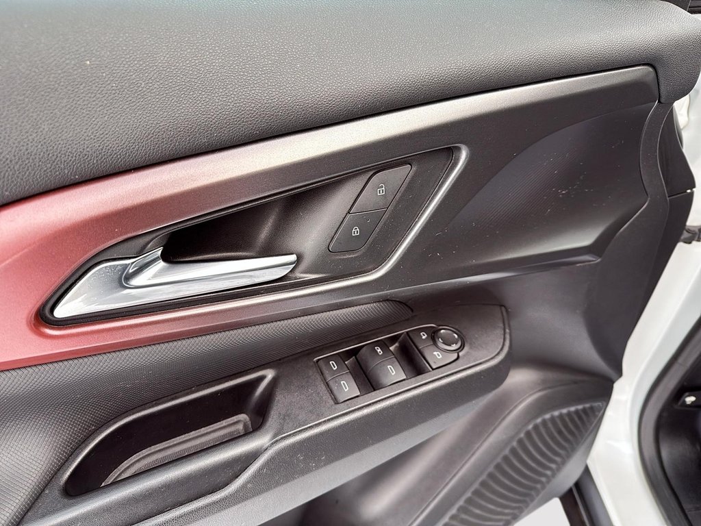 Chevrolet Equinox EV RS 2024 à Drummondville, Québec - 11 - w1024h768px