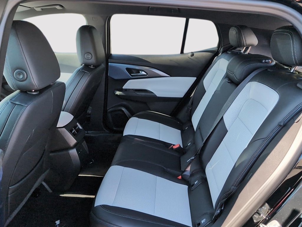 Chevrolet Equinox EV 2LT 2025 à Drummondville, Québec - 12 - w1024h768px