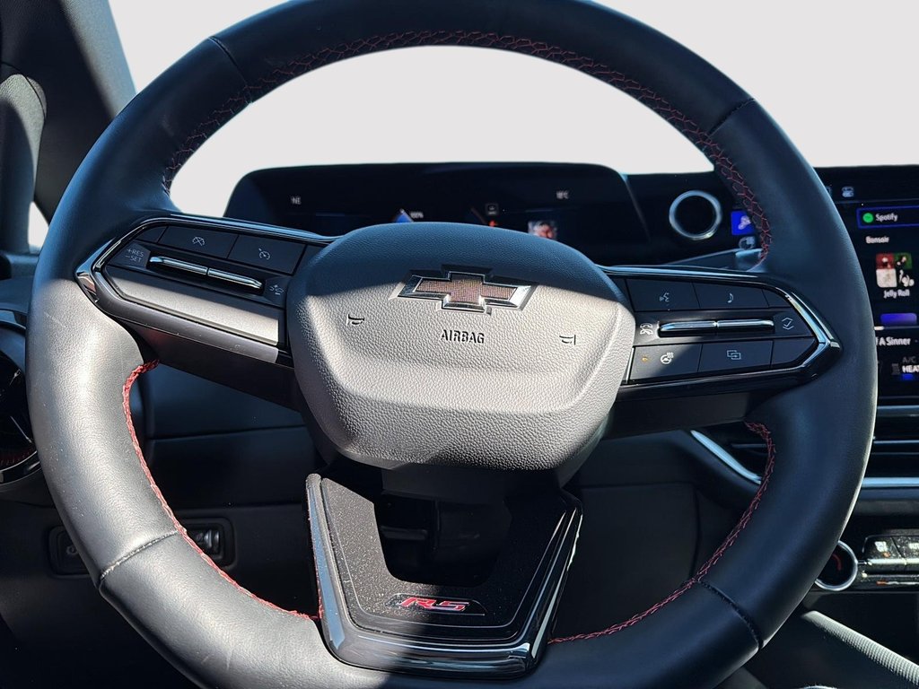 2025 Chevrolet Equinox EV RS in Drummondville, Quebec - 12 - w1024h768px