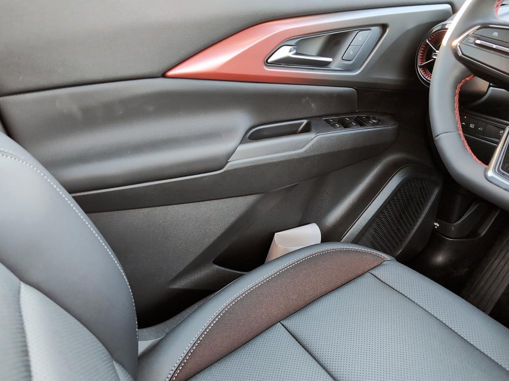 2026 Chevrolet Equinox EV RS in Drummondville, Quebec - 12 - w1024h768px