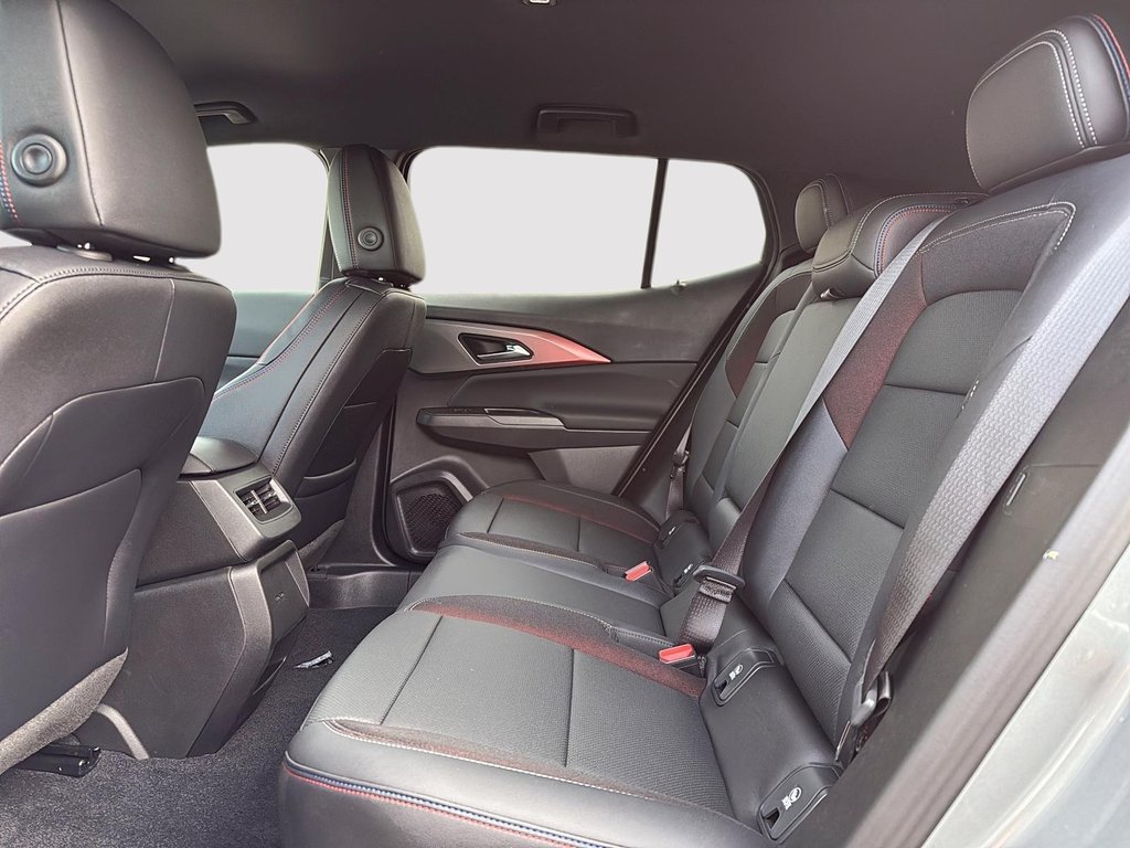 Chevrolet Equinox EV RS 2026 à Drummondville, Québec - 8 - w1024h768px