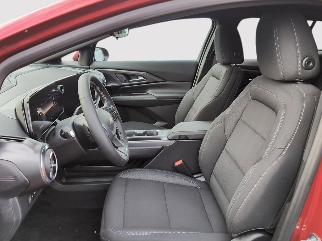 Chevrolet Equinox EV 2LT 2026 à Drummondville, Québec - 9 - w1024h768px