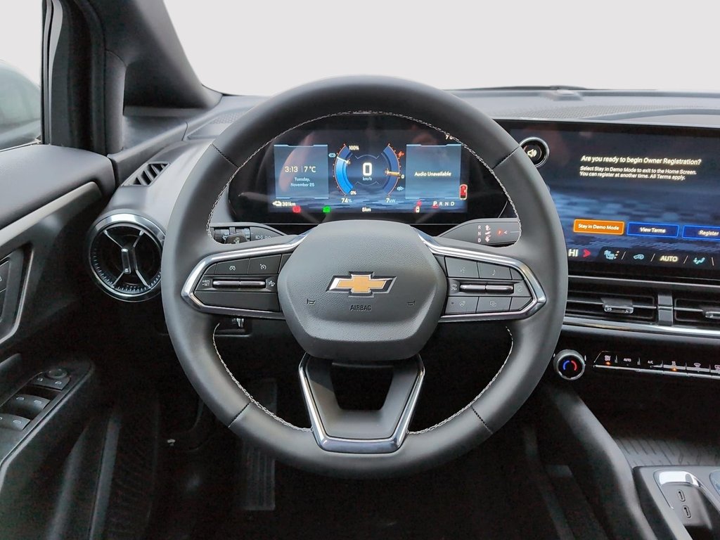 Chevrolet Equinox EV 2LT 2026 à Drummondville, Québec - 13 - w1024h768px