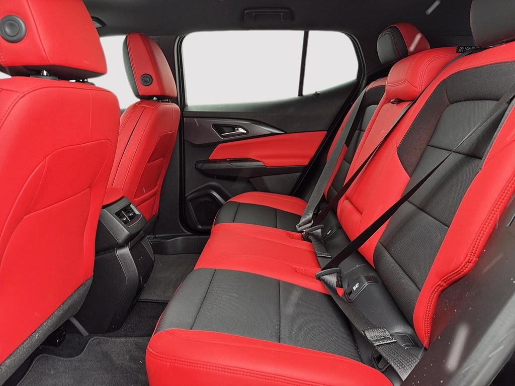 Chevrolet Equinox EV RS 2026 à Drummondville, Québec - 9 - w1024h768px