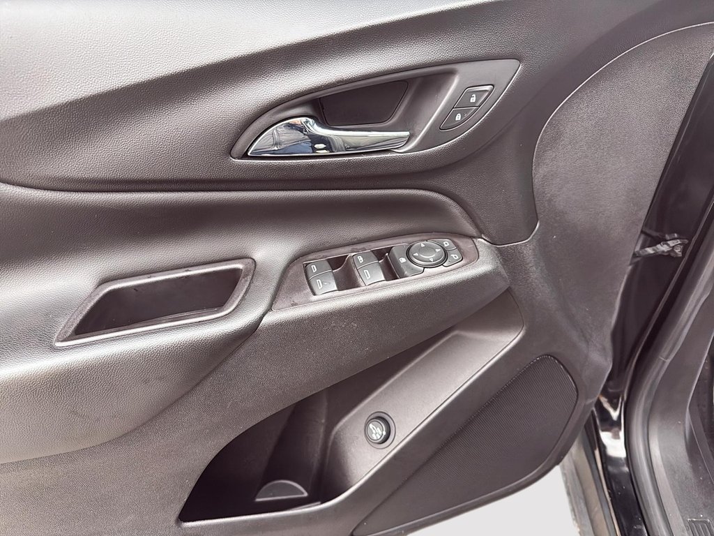 2021 Chevrolet Equinox LT in Drummondville, Quebec - 12 - w1024h768px