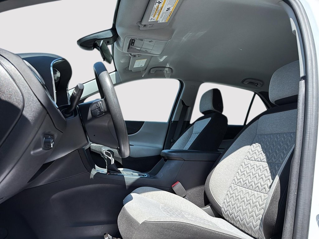 Chevrolet Equinox LS AWD 2024 à Drummondville, Québec - 9 - w1024h768px