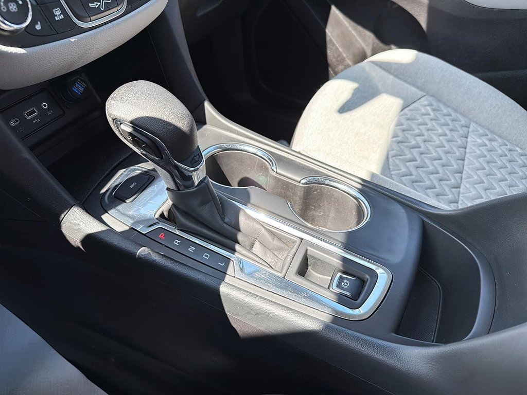 Chevrolet Equinox LS AWD 2024 à Drummondville, Québec - 19 - w1024h768px