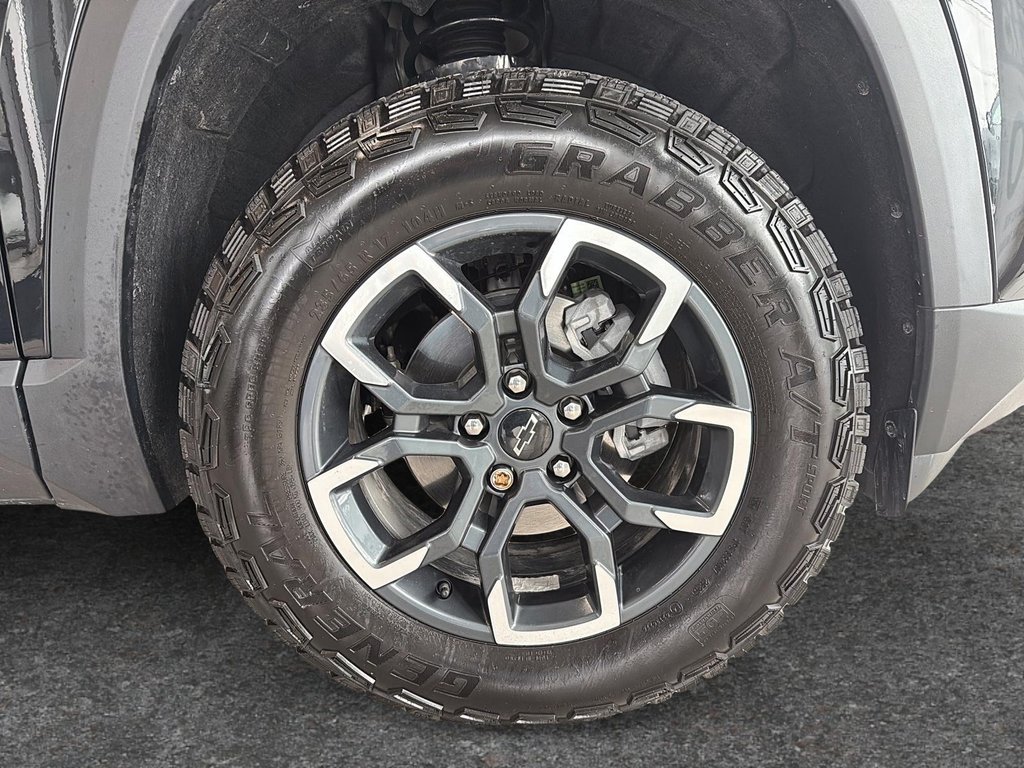 Chevrolet Equinox ACTIV 2026 à Drummondville, Québec - 6 - w1024h768px