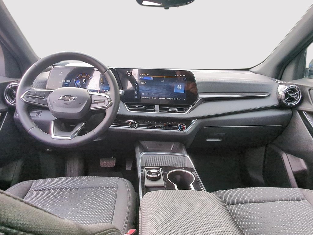 2026 Chevrolet Equinox LT in Drummondville, Quebec - 9 - w1024h768px