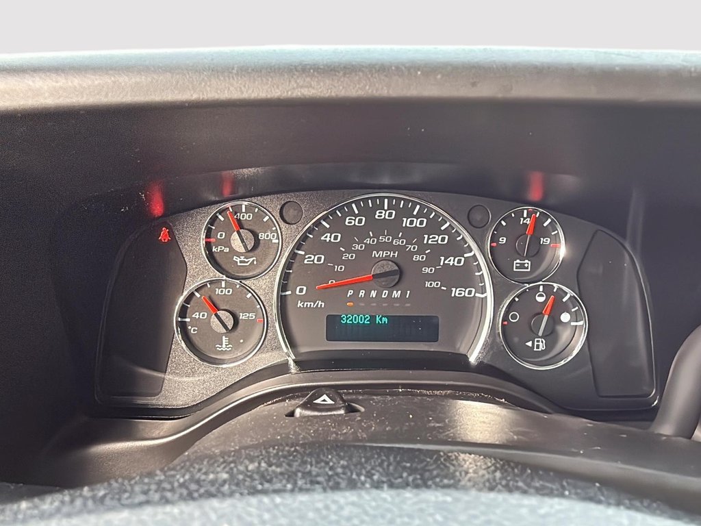 Chevrolet Express Commercial Cutaway  2023 à Drummondville, Québec - 15 - w1024h768px