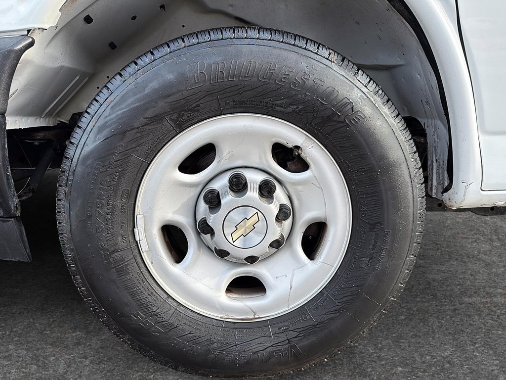 Chevrolet Express Commercial Cutaway  2023 à Drummondville, Québec - 7 - w1024h768px