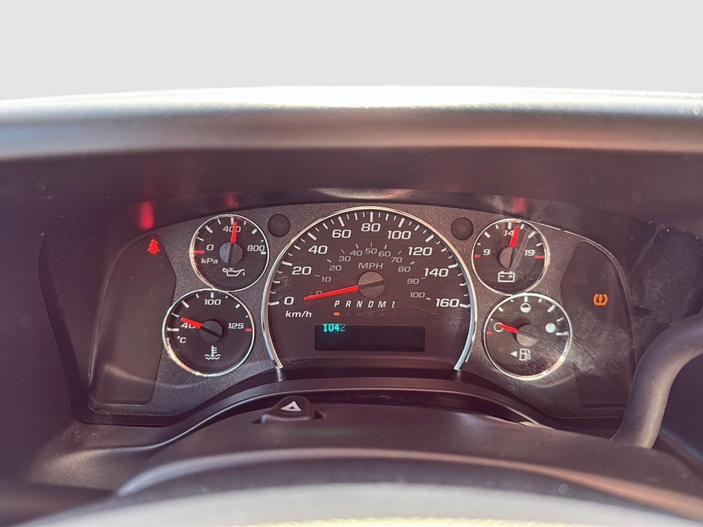 2023 Chevrolet EXPRESS CUTAWAY 3500 BASE in Drummondville, Quebec - 14 - w1024h768px