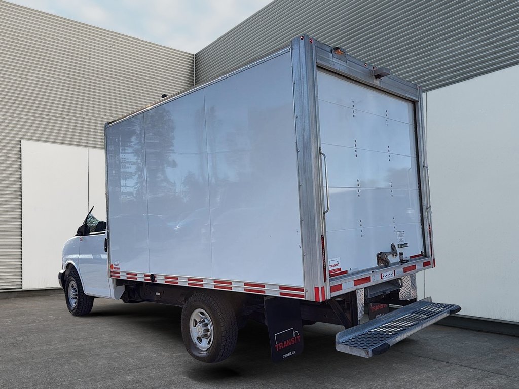 2023 Chevrolet EXPRESS CUTAWAY 3500 BASE-3