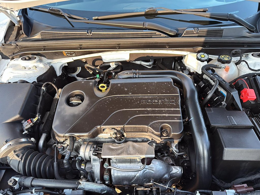 Chevrolet Malibu 2LT 2023 à Drummondville, Québec - 8 - w1024h768px