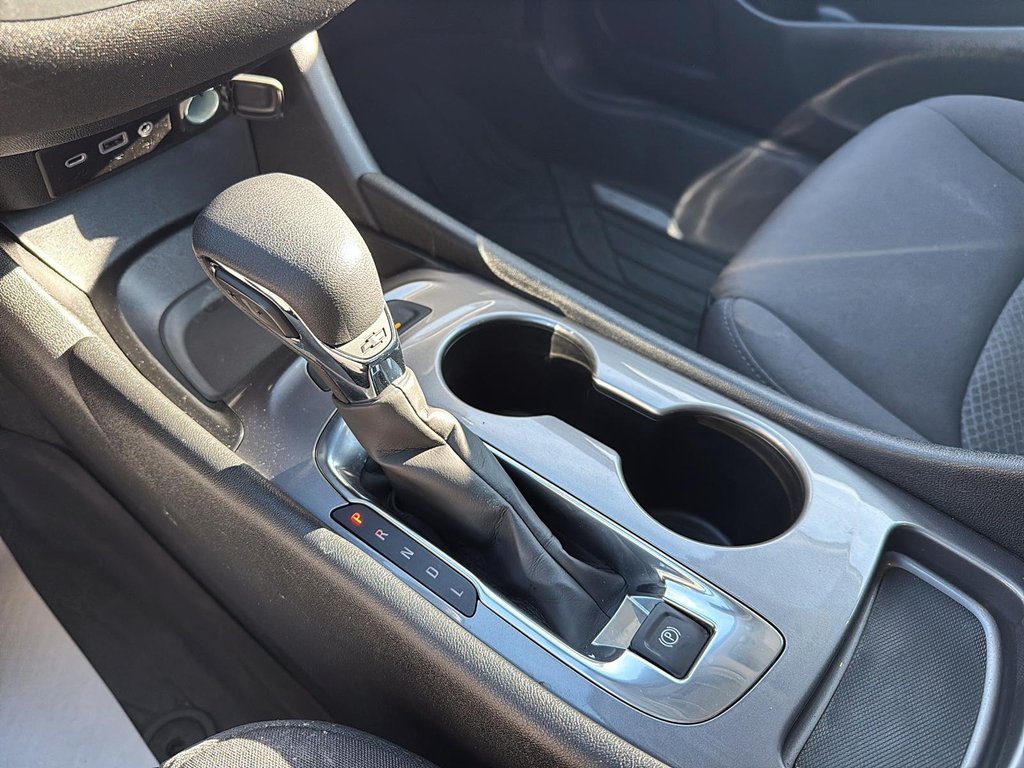 2024 Chevrolet Malibu LS in Drummondville, Quebec - 17 - w1024h768px