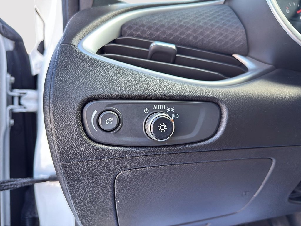 2024 Chevrolet Malibu LS in Drummondville, Quebec - 11 - w1024h768px