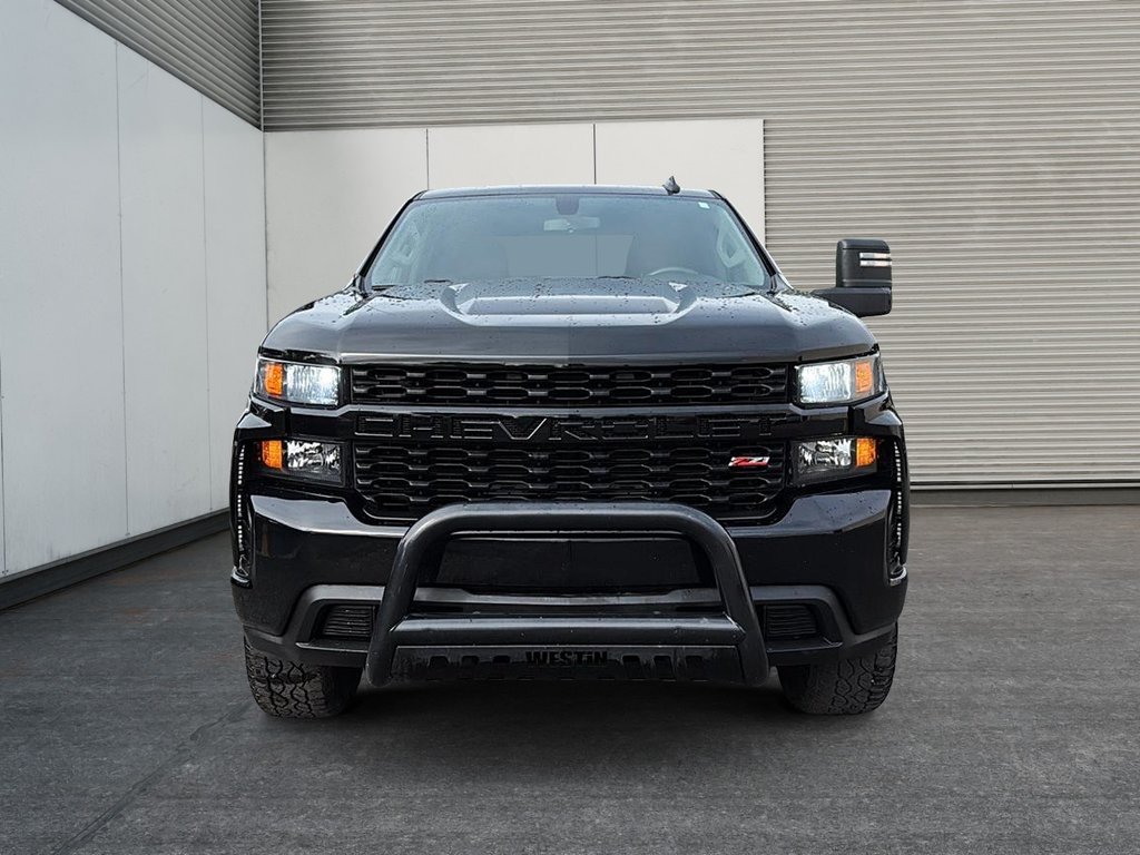 Chevrolet Silverado 1500 LTD Custom Trail Boss 2022 à Drummondville, Québec - 2 - w1024h768px