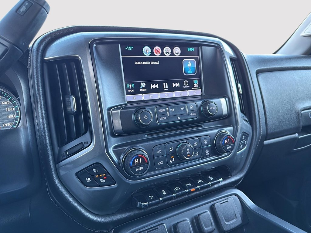 2017 Chevrolet Silverado 1500 LTZ in Drummondville, Quebec - 16 - w1024h768px