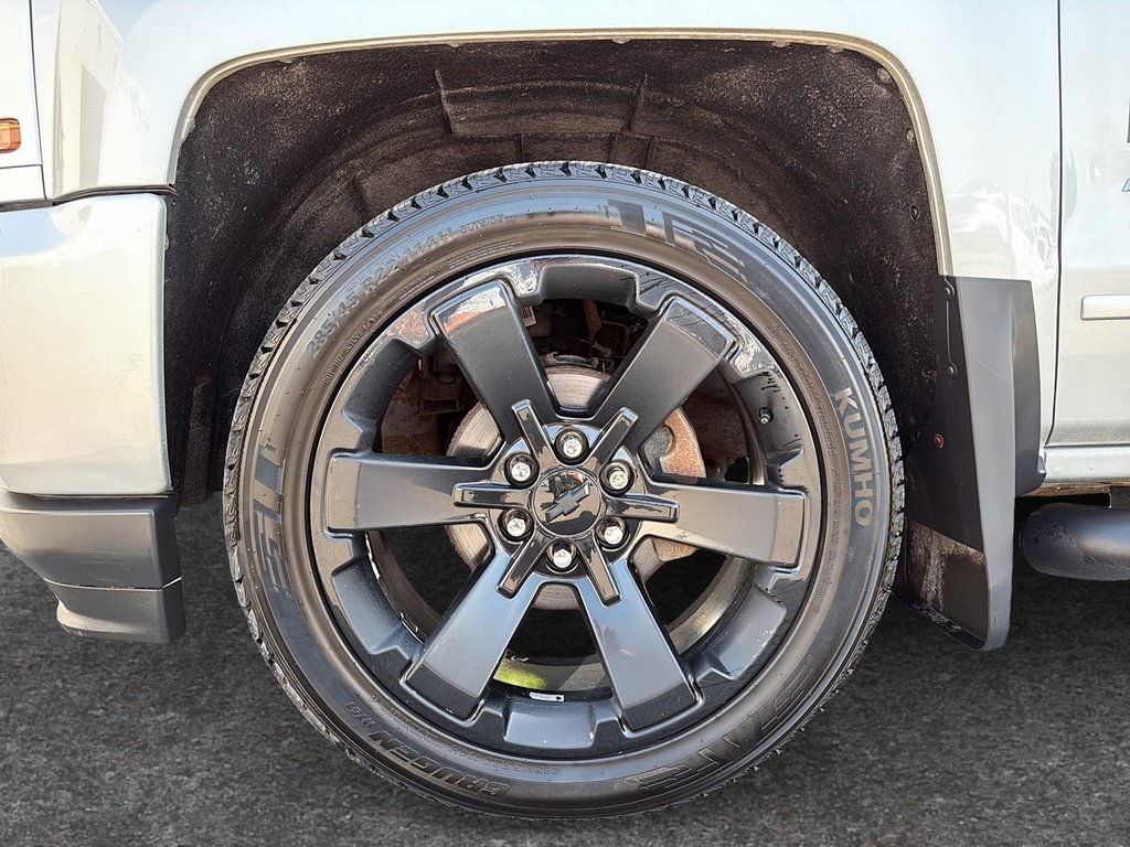 2018 Chevrolet Silverado 1500 LT in Drummondville, Quebec - 6 - w1024h768px