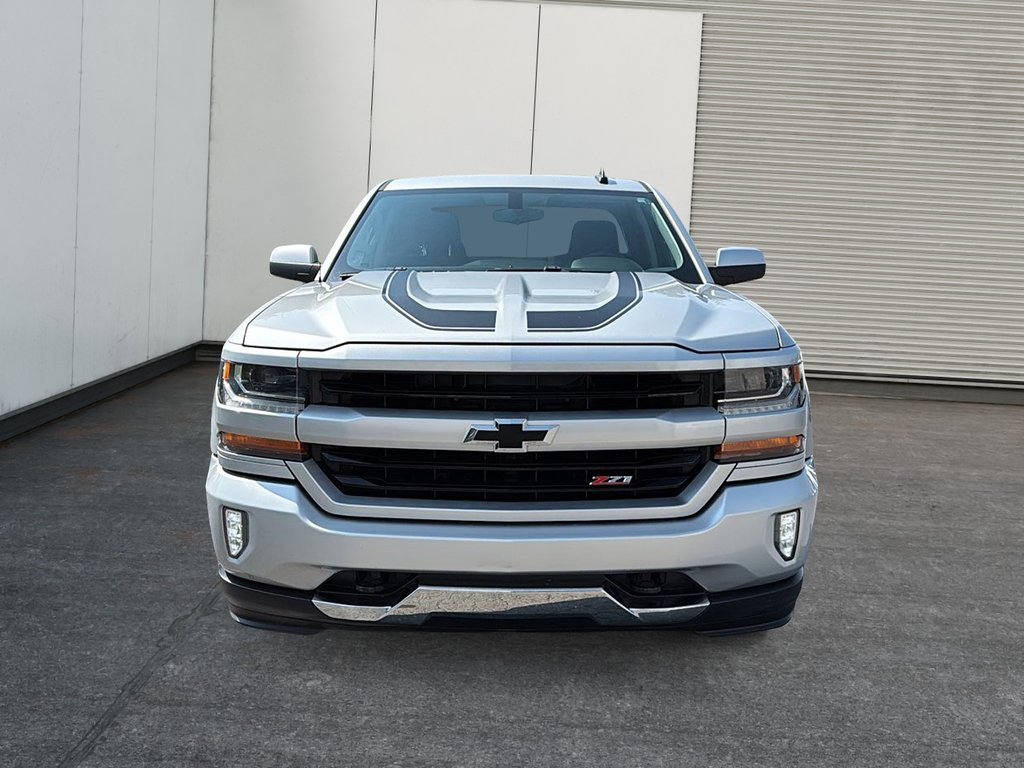 2018 Chevrolet Silverado 1500 LT in Drummondville, Quebec - 2 - w1024h768px