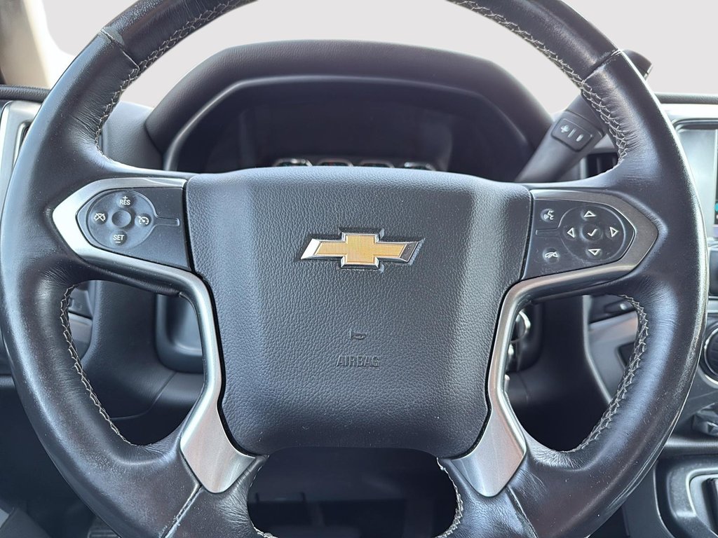 2018 Chevrolet Silverado 1500 LT in Drummondville, Quebec - 13 - w1024h768px