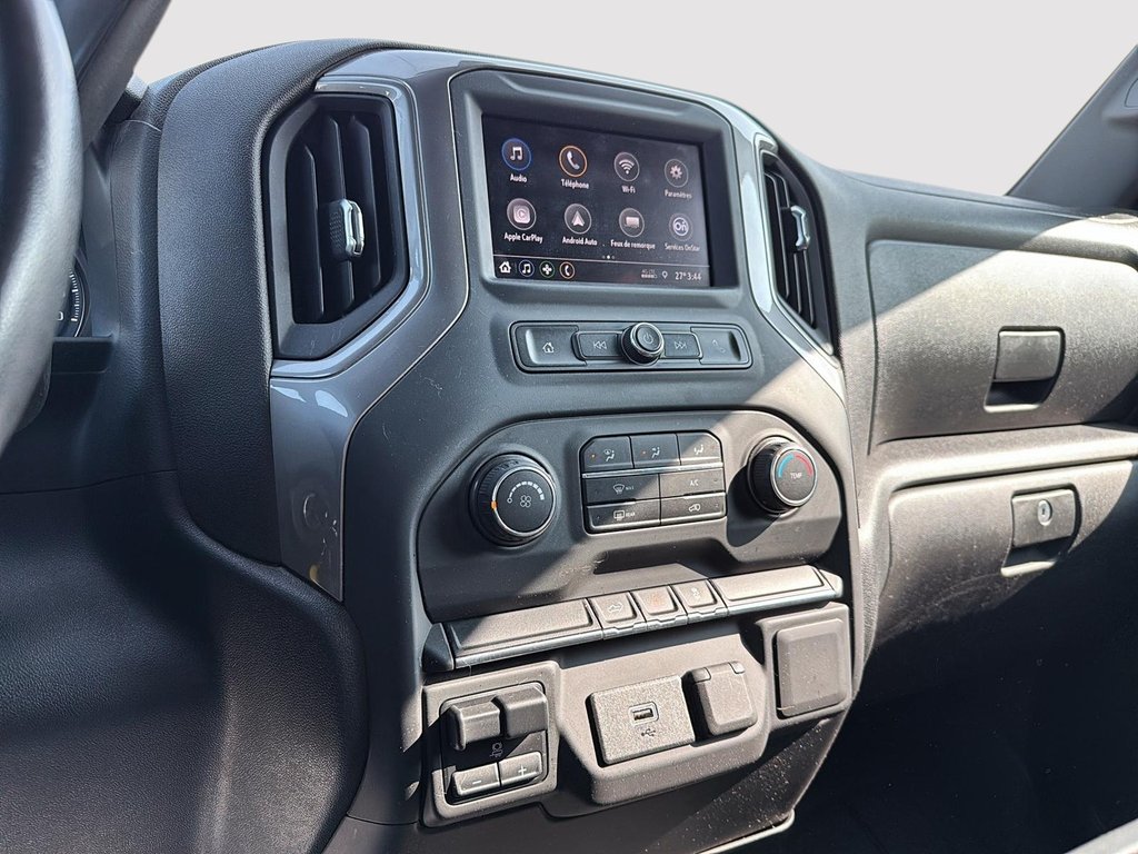 2020 Chevrolet Silverado 1500 Custom in Drummondville, Quebec - 16 - w1024h768px