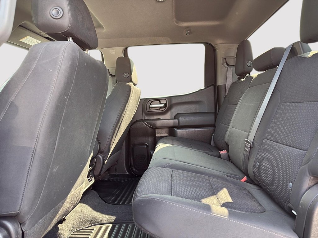 2020 Chevrolet Silverado 1500 Custom in Drummondville, Quebec - 9 - w1024h768px