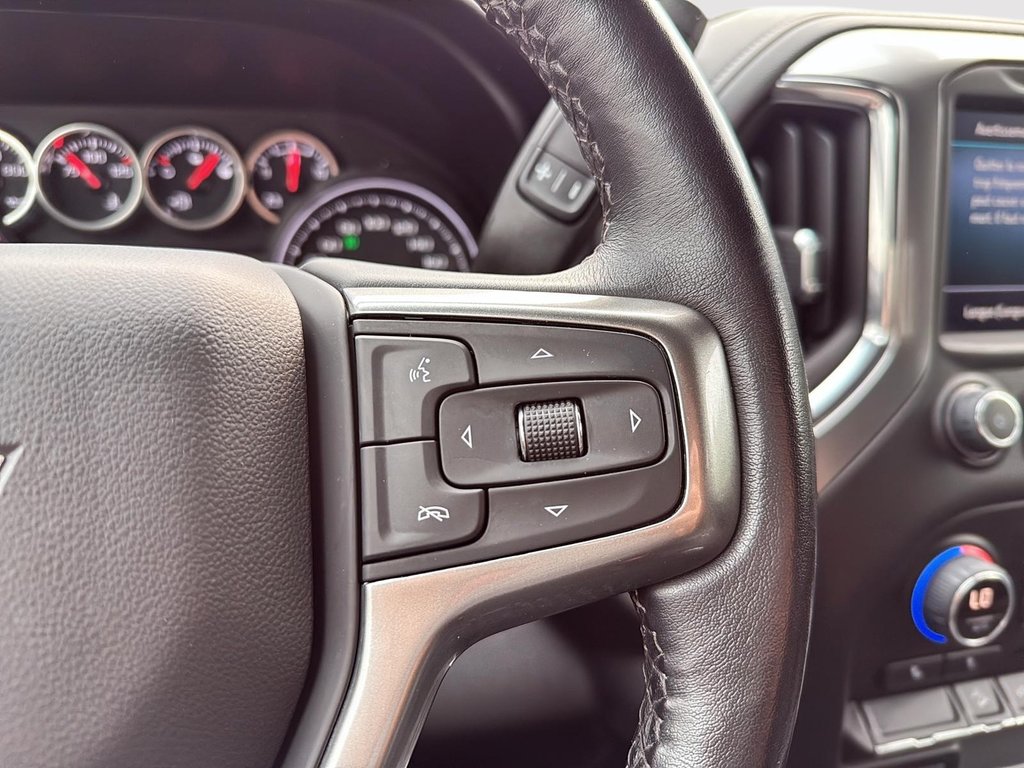2021 Chevrolet Silverado 1500 LT Trail Boss in Drummondville, Quebec - 14 - w1024h768px