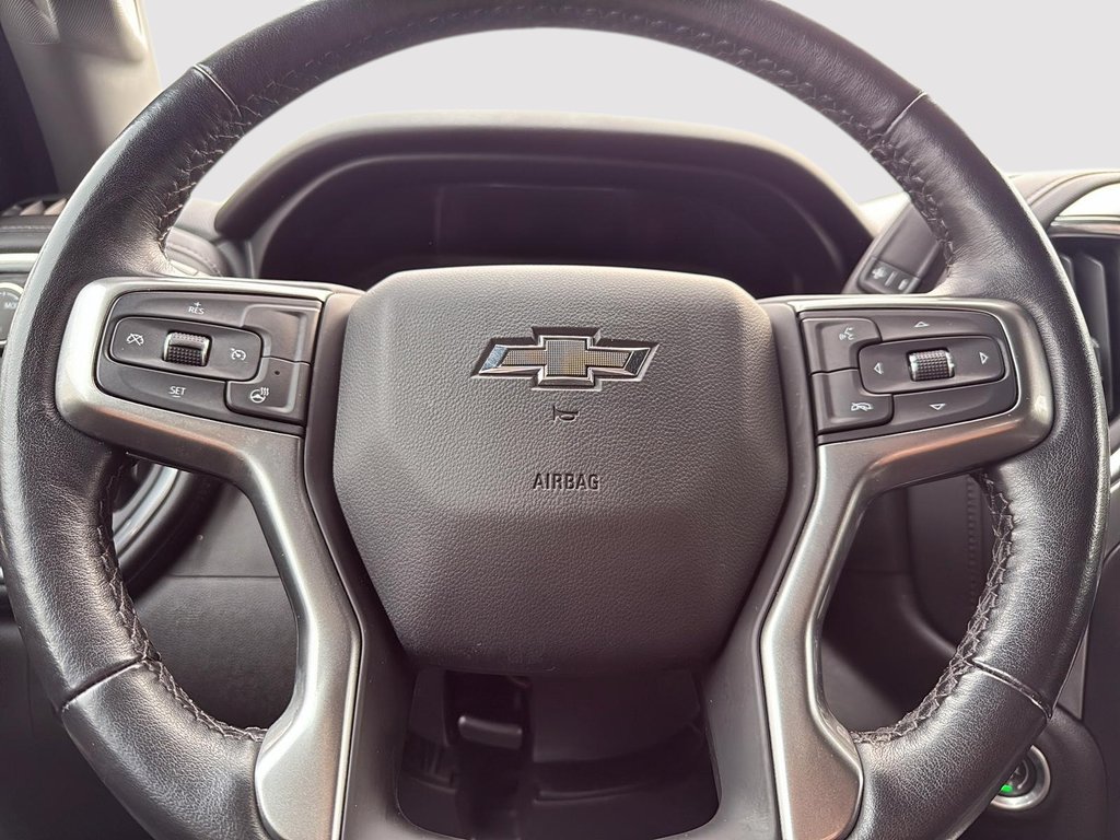 2021 Chevrolet Silverado 1500 LT Trail Boss in Drummondville, Quebec - 12 - w1024h768px