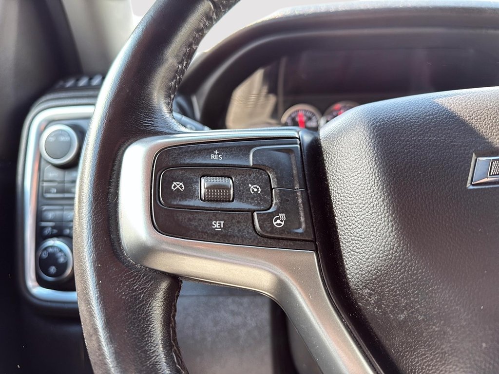 2021 Chevrolet Silverado 1500 RST in Drummondville, Quebec - 13 - w1024h768px