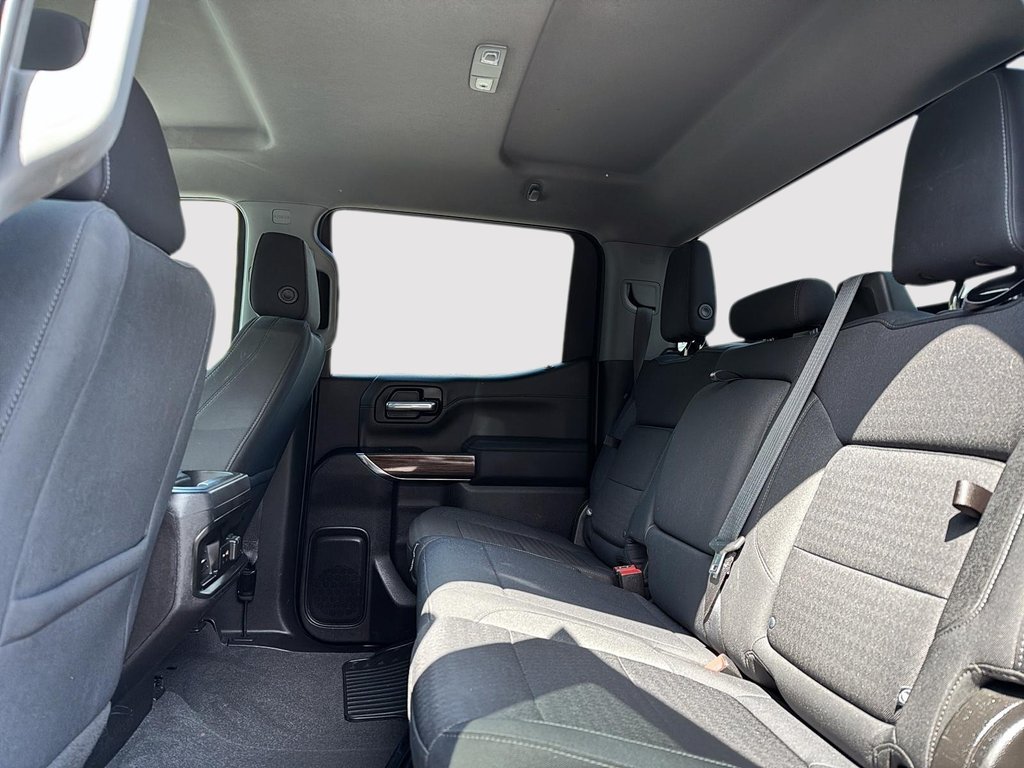 2021 Chevrolet Silverado 1500 RST in Drummondville, Quebec - 8 - w1024h768px