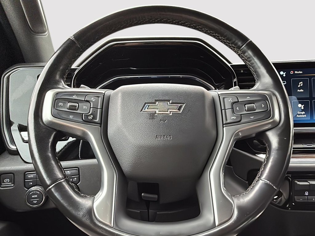 2022 Chevrolet Silverado 1500 RST in Drummondville, Quebec - 13 - w1024h768px