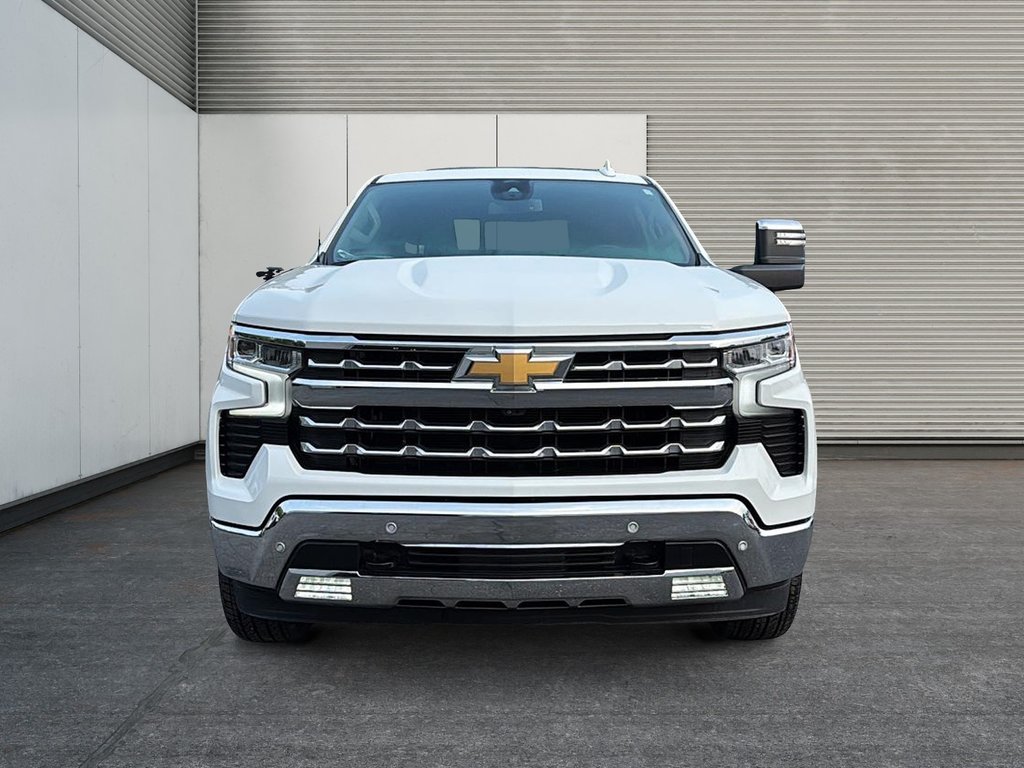 Chevrolet Silverado 1500 LTZ 2023 à Drummondville, Québec - 2 - w1024h768px