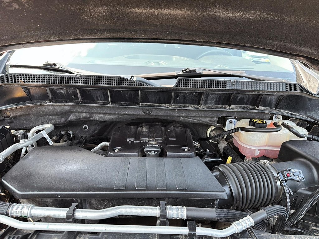 Chevrolet Silverado 1500 Custom 2023 à Drummondville, Québec - 7 - w1024h768px
