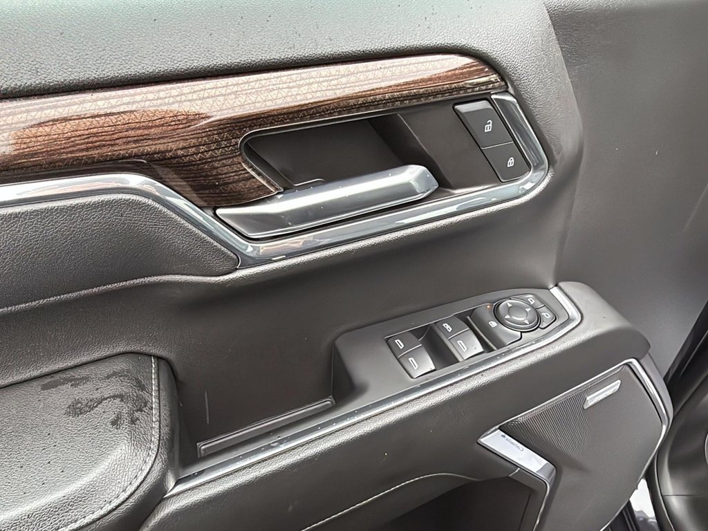 2024 Chevrolet Silverado 1500 RST in Drummondville, Quebec - 10 - w1024h768px